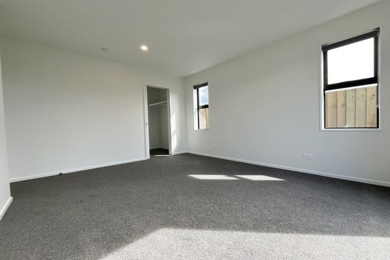 Photo of property in 29 Rita Angus Road, Belfast, 8051