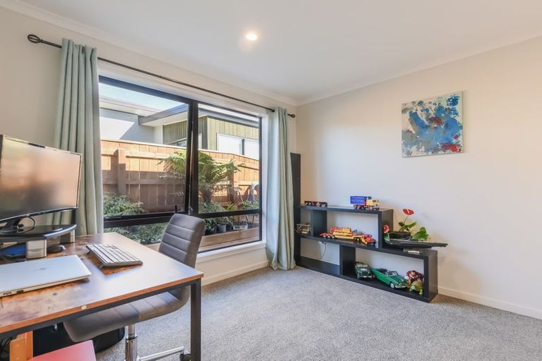 Photo of property in 14 Hill Tops Way, Stoke, Nelson, 7011