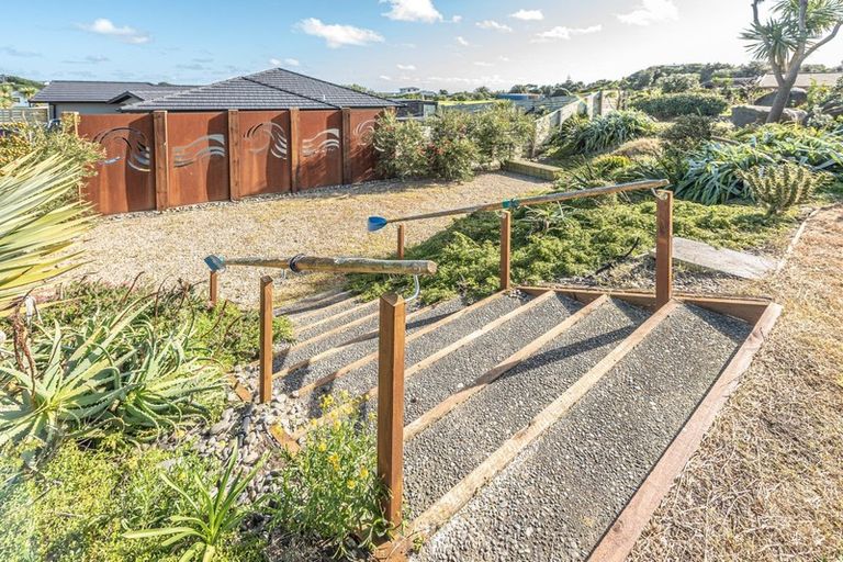 Photo of property in 34 Longbeach Drive, Castlecliff, Whanganui, 4501