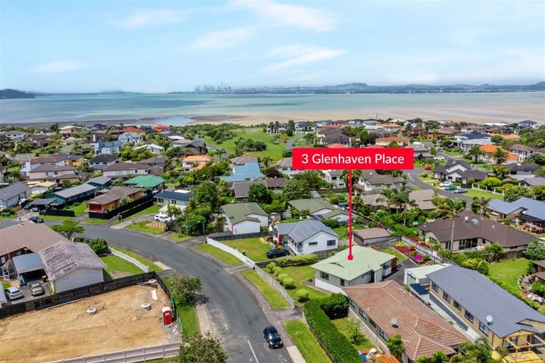 Photo of property in 3 Glenhaven Place, Te Atatu Peninsula, Auckland, 0610