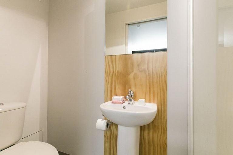 Photo of property in Urbane Apartments, 40/29 Webb Street, Mount Cook, Wellington, 6011