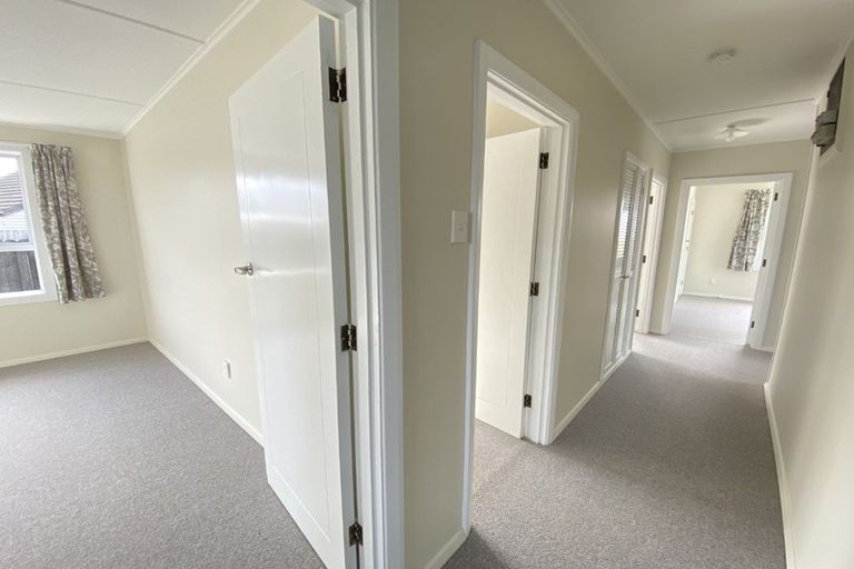 Photo of property in 3 Gregory Avenue, Islington, Christchurch, 8042