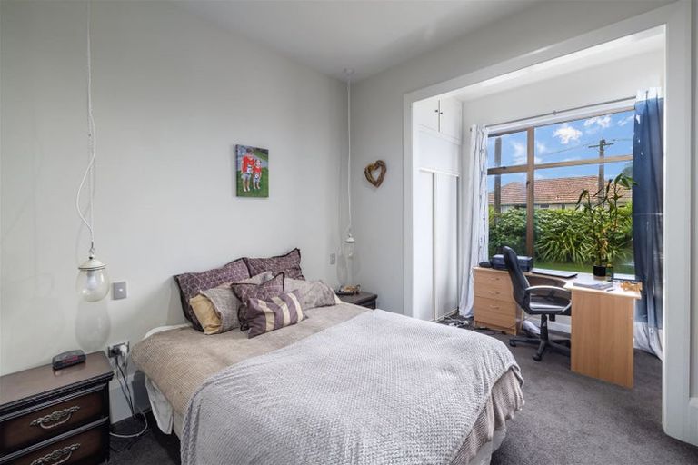 Photo of property in 16 Lees Road, Strowan, Christchurch, 8052