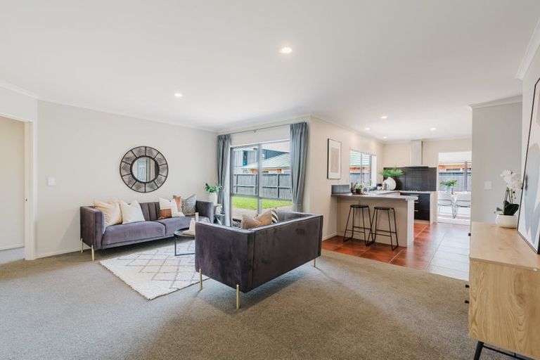 Photo of property in 17 Burgundy Court, Rototuna, Hamilton, 3210
