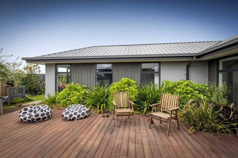 Photo of property in 5 Maurice James Way, Prebbleton, 7604