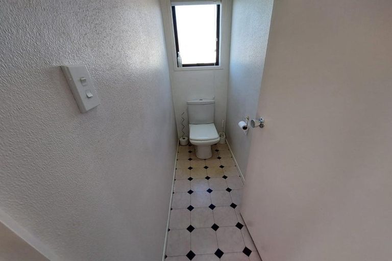 Photo of property in 30 Granville Drive, Massey, Auckland, 0614