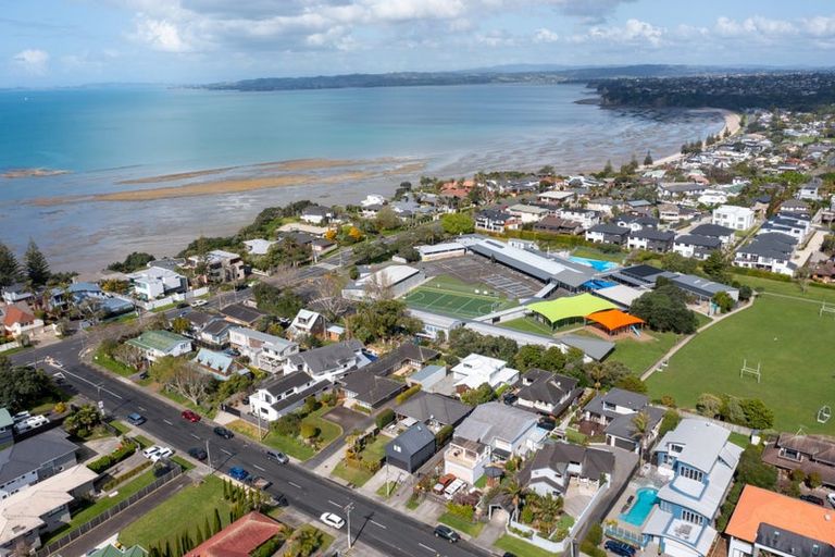 Photo of property in 1/8 Waller Avenue, Bucklands Beach, Auckland, 2012