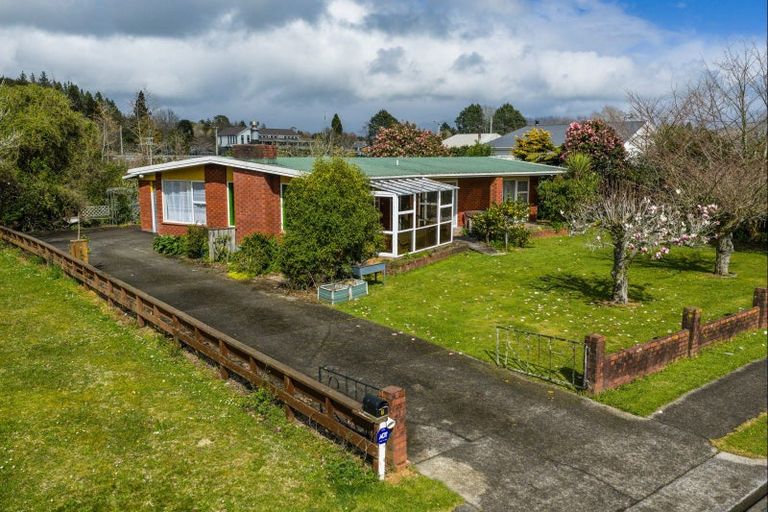 Photo of property in 7 Rata Street, Inglewood, 4330