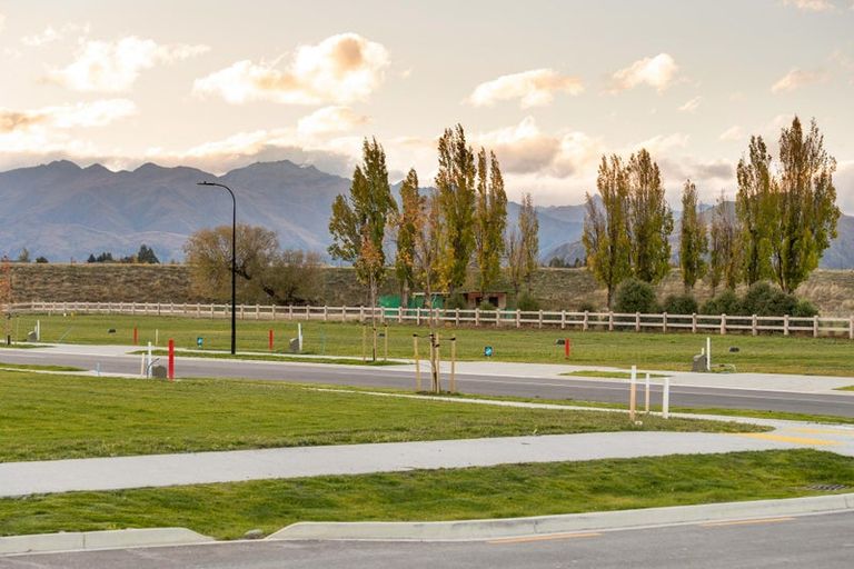 Photo of property in 14 Applewood Place, Casebrook, Christchurch, 8051