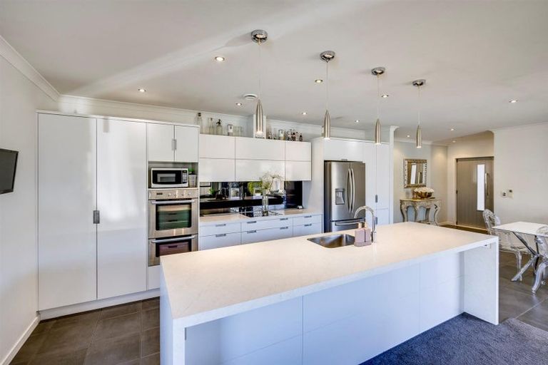 Photo of property in 21 Tasman Drive, Poraiti, Napier, 4112