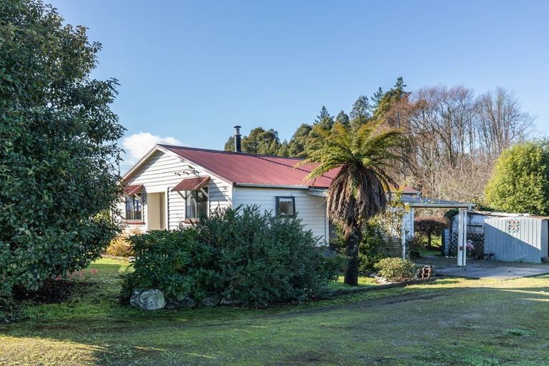 Photo of property in 172 Ikamatua, Ikamatua, Totara Flat, 7871