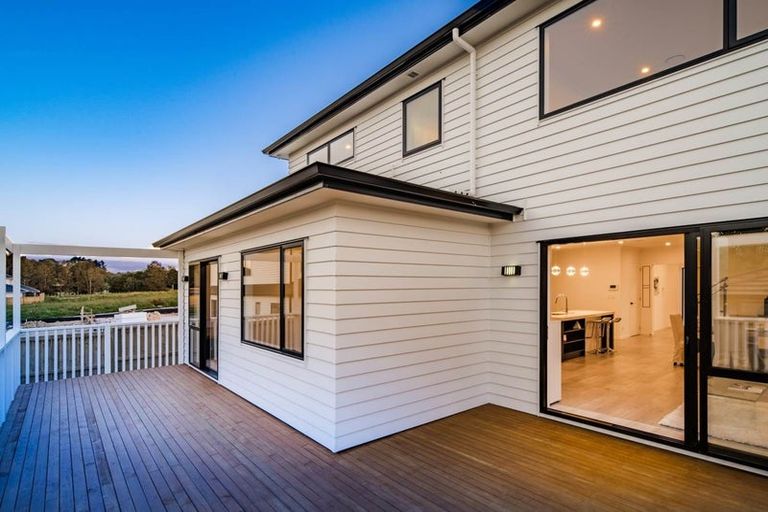 Photo of property in 16 Horsefields Drive, Flat Bush, Auckland, 2019
