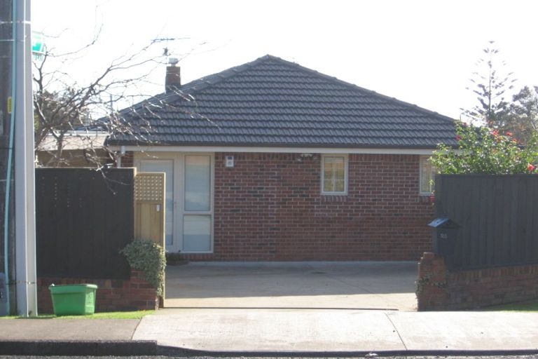 Photo of property in 2/25 Patons Road, Howick, Auckland, 2014