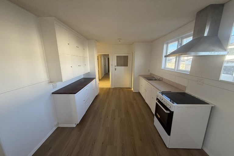 Photo of property in 2 Old Wairoa Road, Papakura, 2110