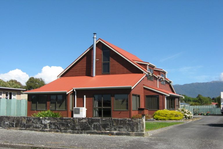 Photo of property in 26 Roebuck Street, Westport, 7825