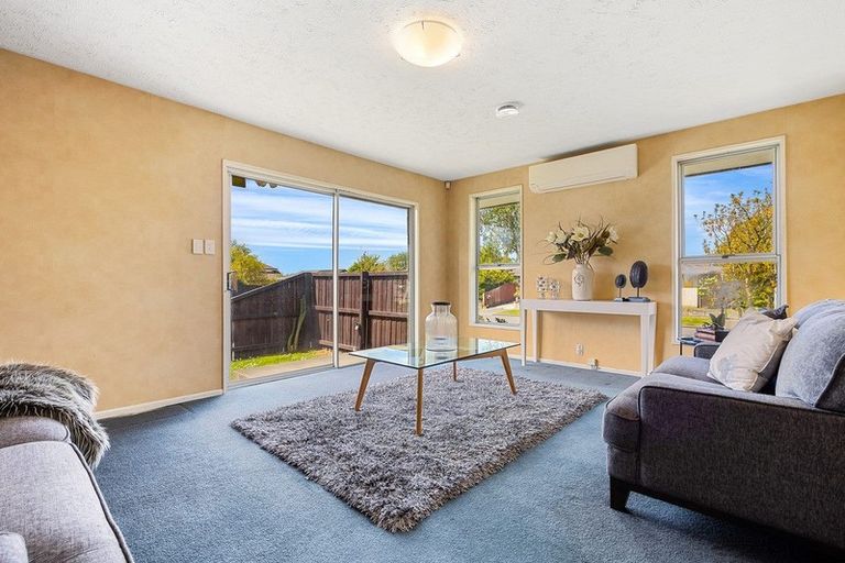 Photo of property in 12 Shannon Place, Belfast, Christchurch, 8051