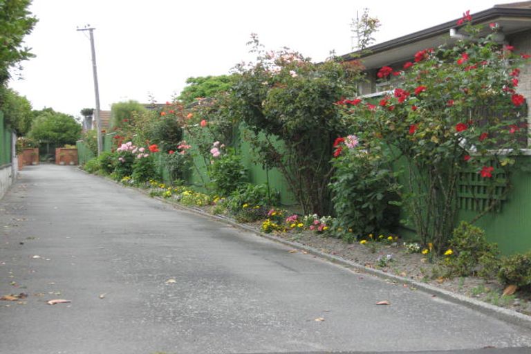 Photo of property in 37 Waimairi Road, Upper Riccarton, Christchurch, 8041