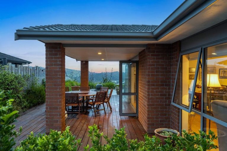 Photo of property in 32 Seaview Crescent, Hatfields Beach, Orewa, 0931
