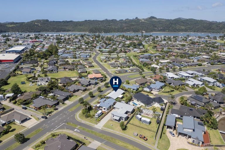 Photo of property in 45 Kupe Drive, Whitianga, 3510