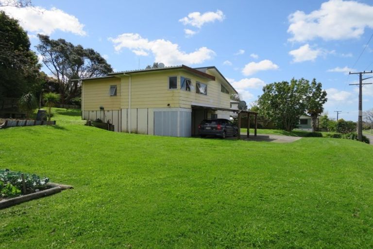 Photo of property in 60 Kaitemako Road, Welcome Bay, Tauranga, 3112
