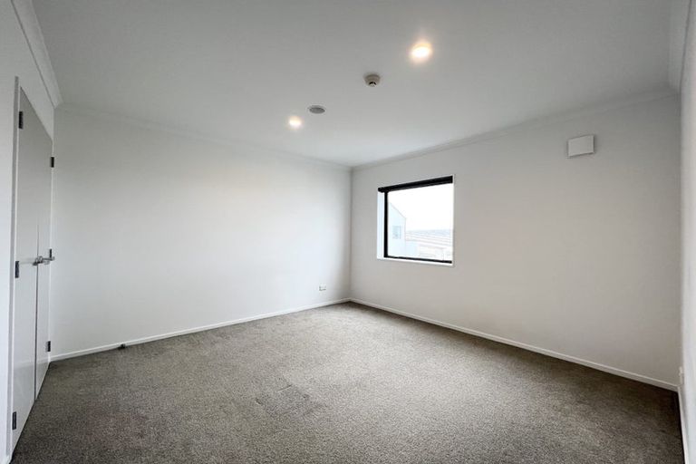 Photo of property in 217 Hobsonville Point Road, Hobsonville, Auckland, 0616
