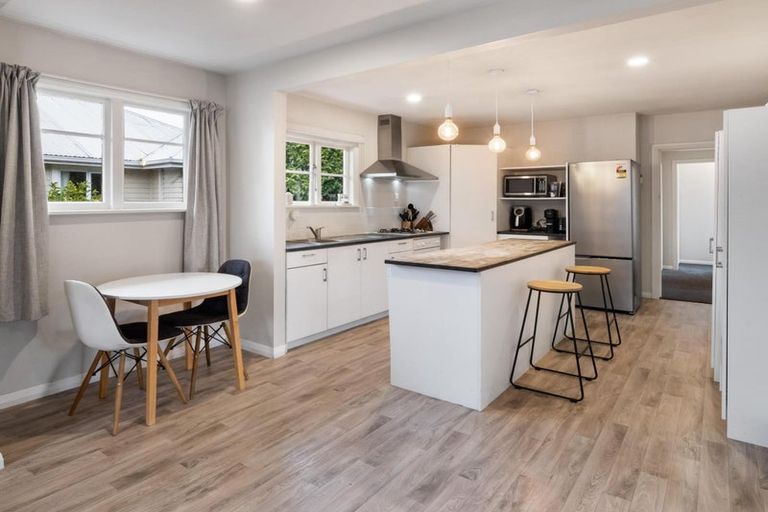 Photo of property in 53 Cutts Road, Russley, Christchurch, 8042