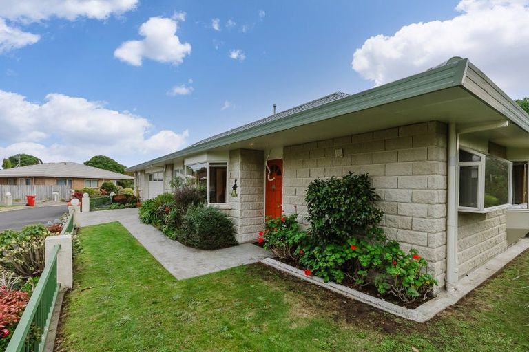 Photo of property in 3b Meredith Way, Paraparaumu Beach, Paraparaumu, 5032