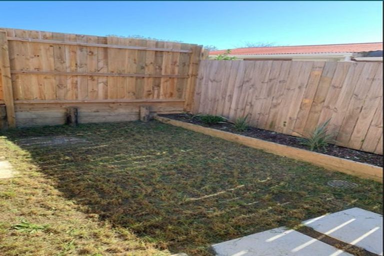 Photo of property in 66c Delta Avenue, New Lynn, Auckland, 0600