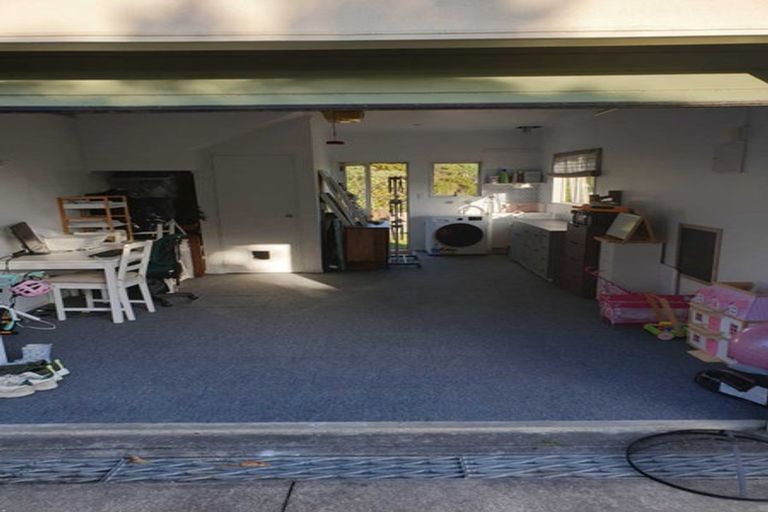 Photo of property in 1/28 Kestrel Heights, Arkles Bay, Whangaparaoa, 0932