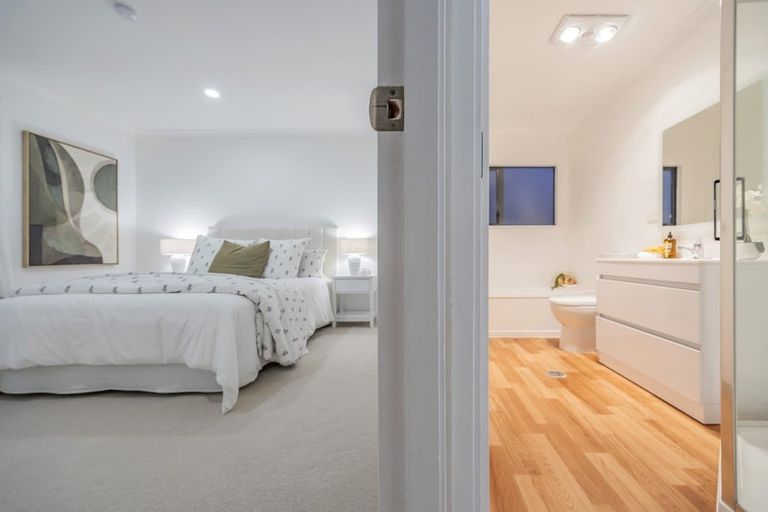 Photo of property in 1/4 Charlenne Close, Ranui, Auckland, 0612