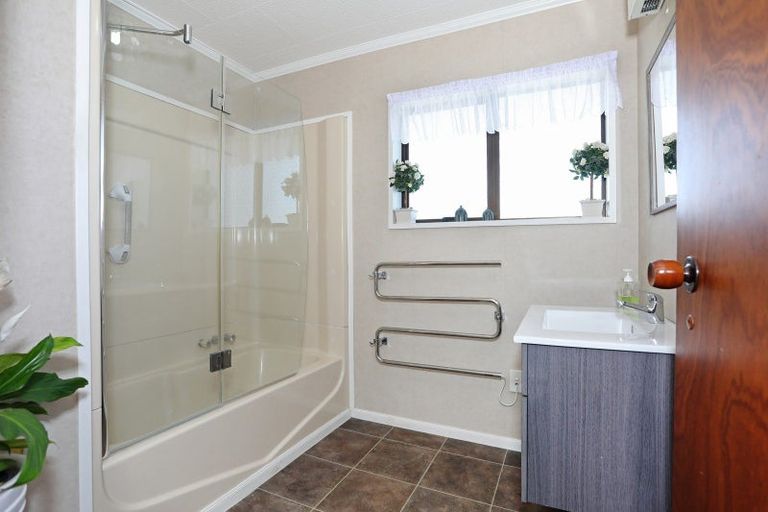 Photo of property in 19 Park View Avenue, Feilding, 4702