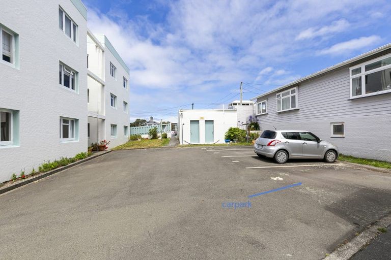 Photo of property in 56f2 Tanera Crescent, Brooklyn, Wellington, 6021