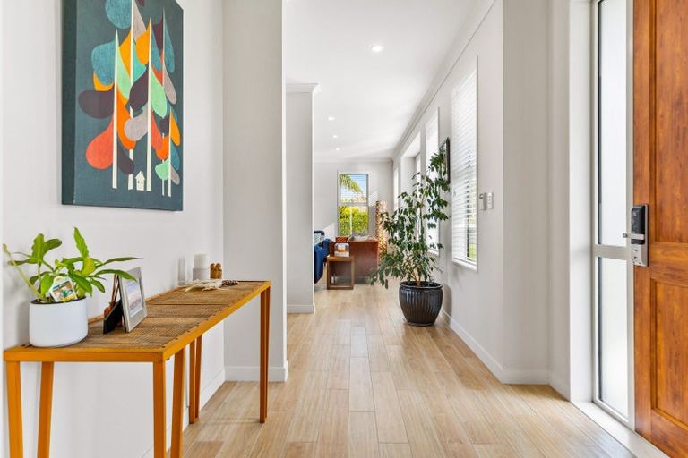 Photo of property in 1 Pitoitoi Drive, Riverhead, 0820