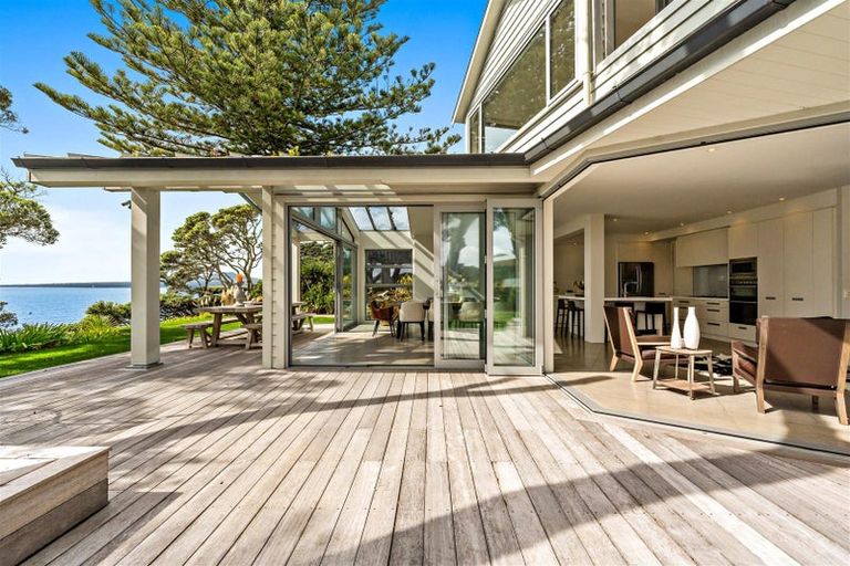 Photo of property in 43 Clifton Road, Hauraki, Auckland, 0622