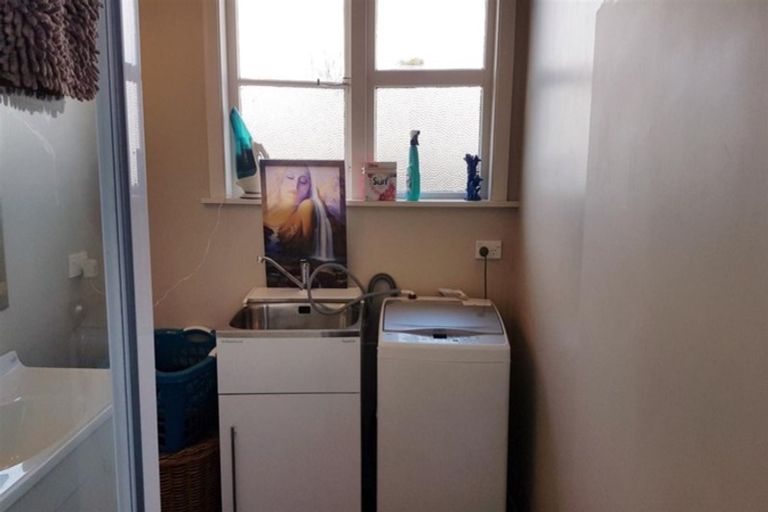 Photo of property in 21 Russell Street, Westport, 7825