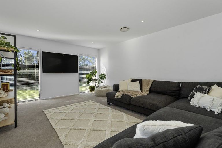 Photo of property in 8 Senecio Way, Papamoa Beach, Papamoa, 3118