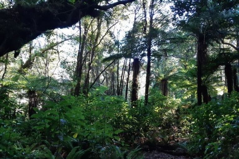 Photo of property in 1788 Mangorei Road, Mangorei, New Plymouth, 4371