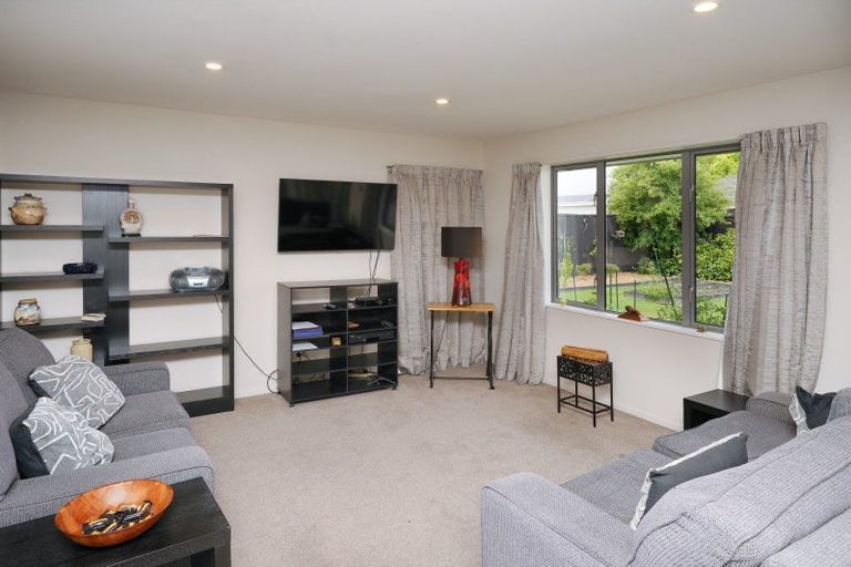 Photo of property in 16 Freyberg Street, Rangiora, 7400