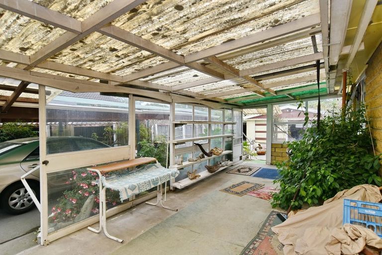 Photo of property in 40 Frensham Crescent, Woolston, Christchurch, 8062