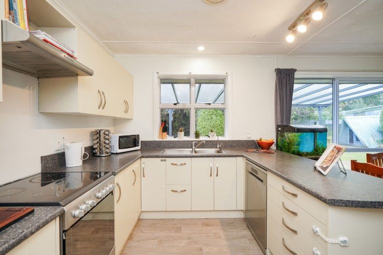 Photo of property in 106 Dunlop Street, Wallacetown, 9816
