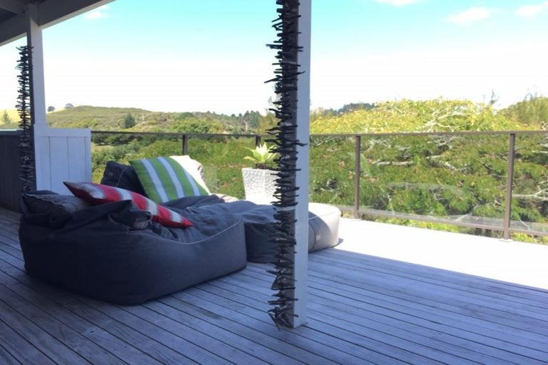 Photo of property in 14 Omutu Street, Oakura, Hikurangi, 0184