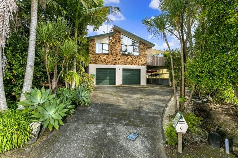 Photo of property in 6 Serrata Place, Browns Bay, Auckland, 0630