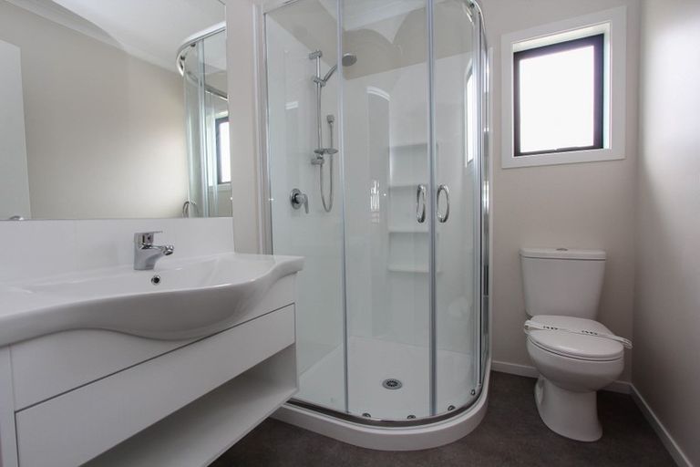 Photo of property in 9u3 Heath Street, Saint Andrews, Hamilton, 3200