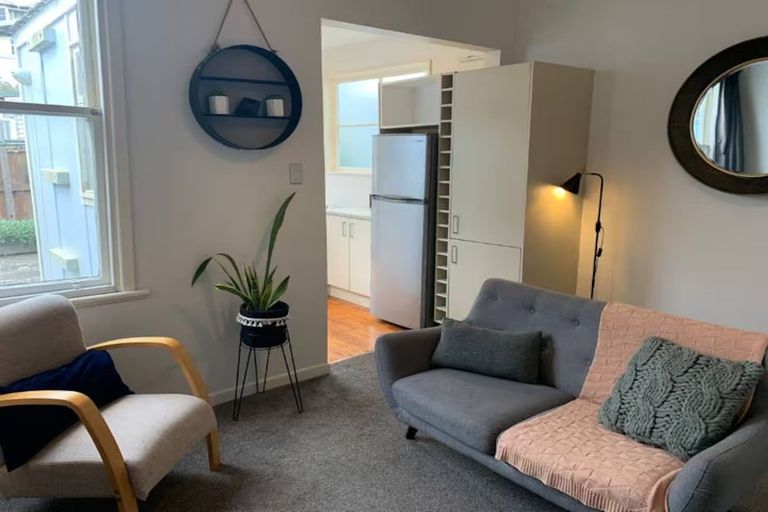 Photo of property in 178 Tasman Street, Mount Cook, Wellington, 6021