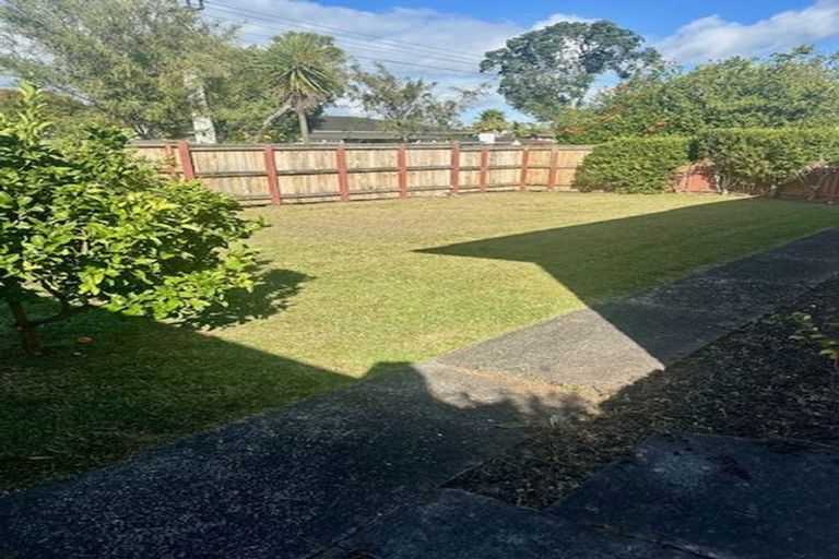 Photo of property in 1/5 Sydney Street, Hauraki, Auckland, 0622