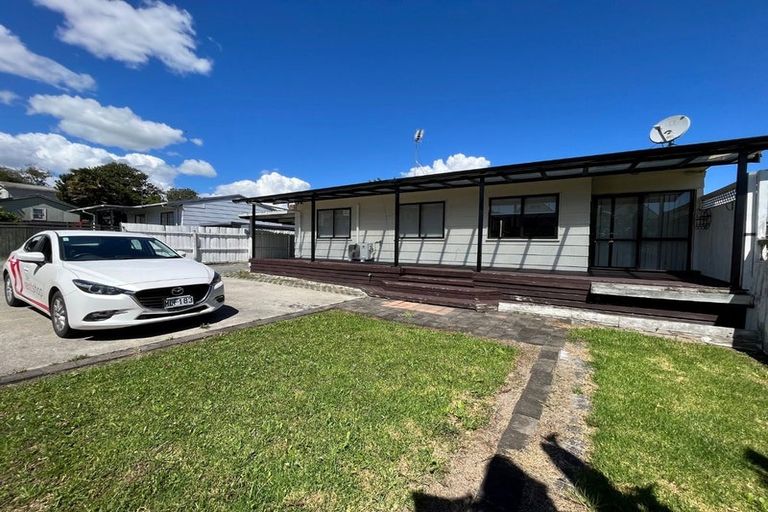 Photo of property in 3/25 Takanini Road, Takanini, 2112