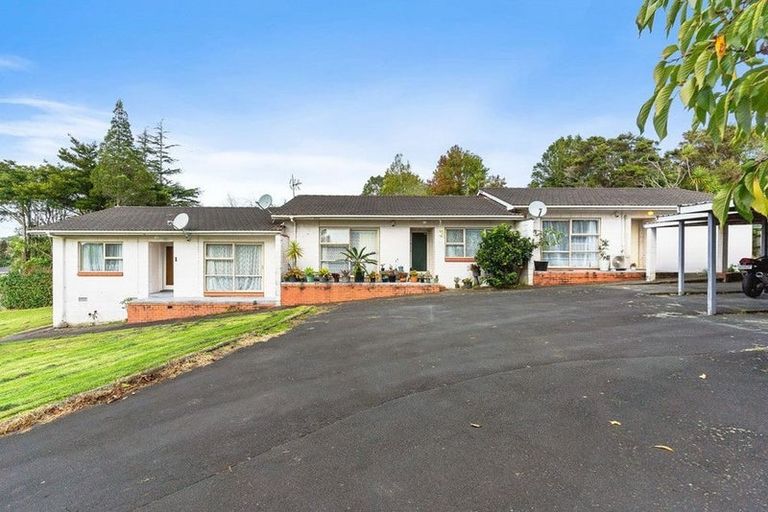 Photo of property in 2 Konini Road, Titirangi, Auckland, 0604