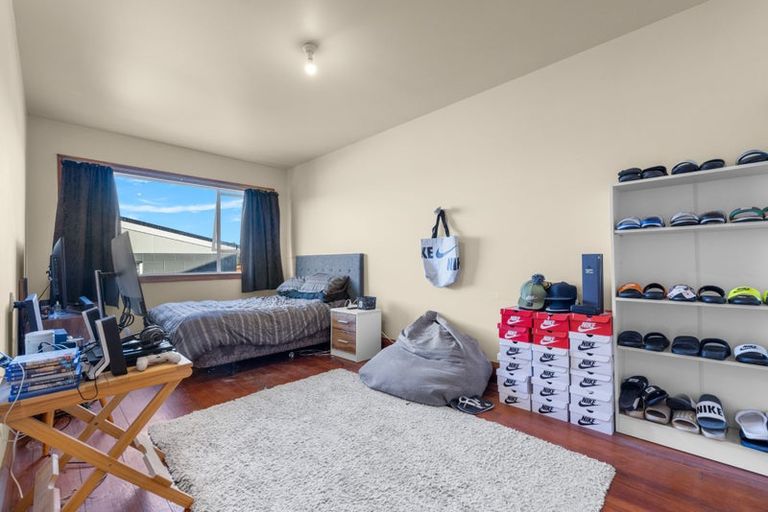 Photo of property in 19 Marine Parade, North New Brighton, Christchurch, 8083