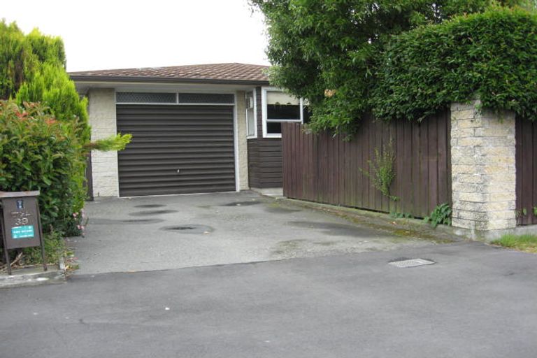 Photo of property in 3/39 Waimairi Road, Upper Riccarton, Christchurch, 8041