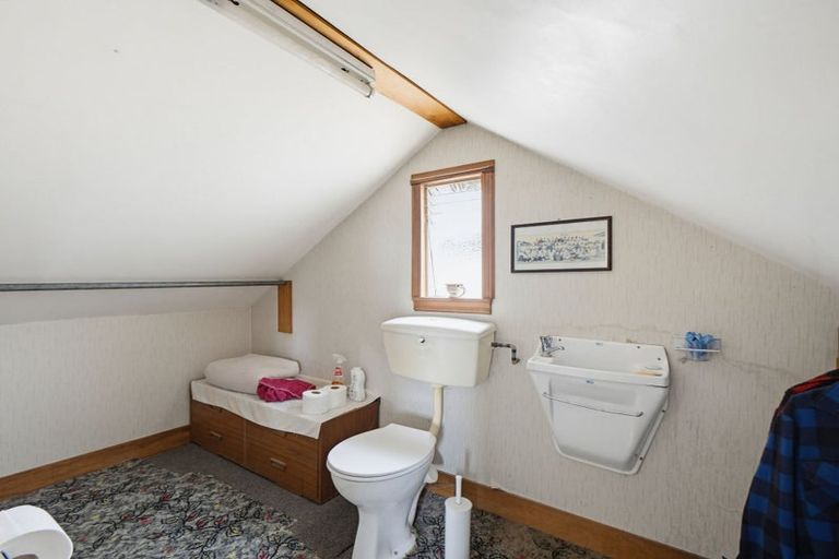 Photo of property in 9 Hawkhurst Road, Lyttelton, 8082